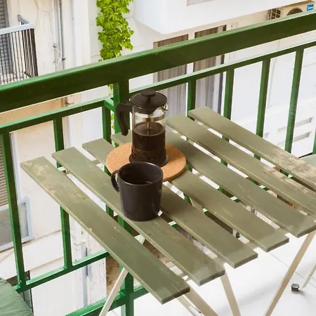 2 Bedroom Cozy Stylish Apartment Athens