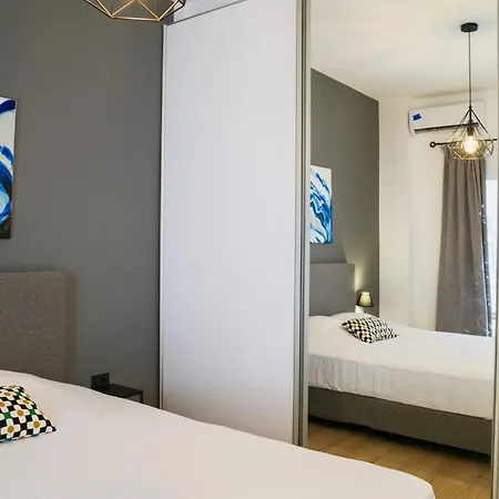 2 Bedroom Cozy Stylish Athens