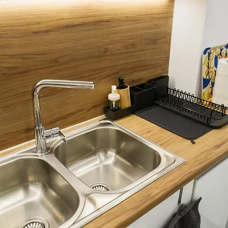 2 Bedroom Cozy Stylish Athens